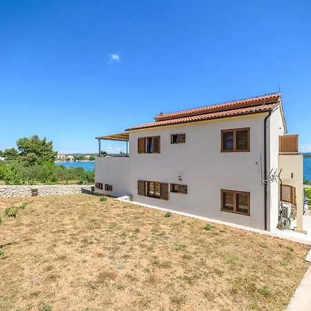 Appartement Sibenik Boats