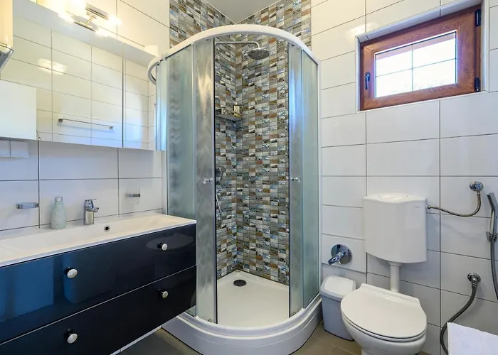 Sibenik Boats Raslina