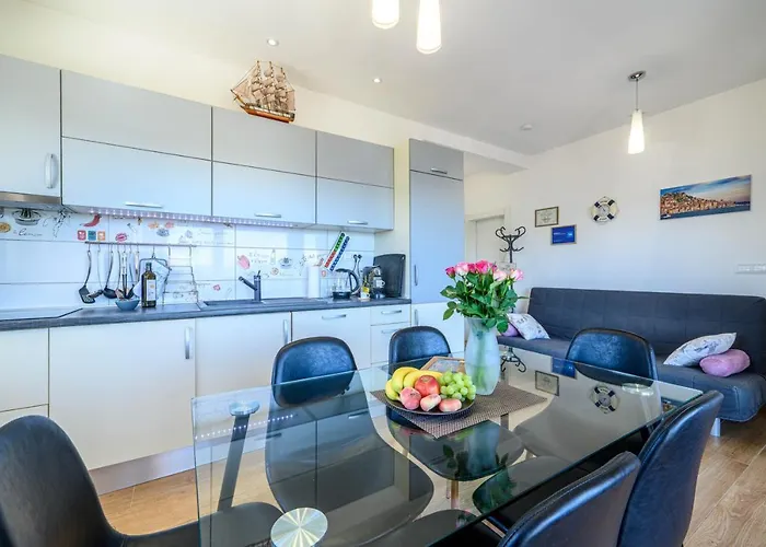 Sibenik Boats Apartman *