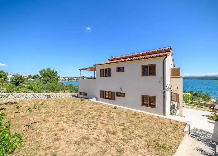 Apartman Sibenik Boats